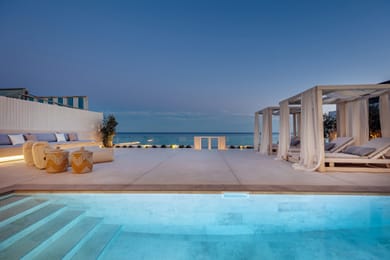 Salty Angel Sea Front Villa - Image 5