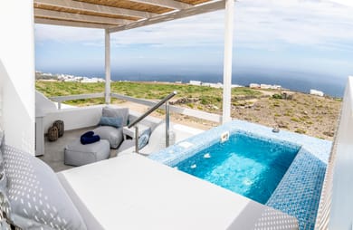 Two bedroom villa with Sea View and Outdoor Hot tub