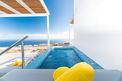 Premium Two Bedroom Villa with Sea View and Outdoor Hot tub