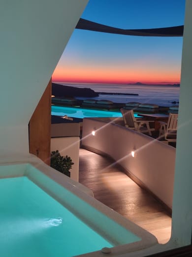 Deluxe Suite with Hot Tub & Caldera View