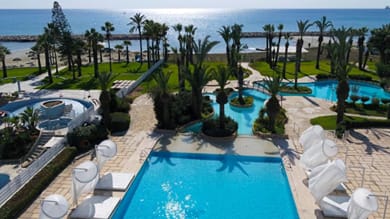 Sandy Beach Hotel & Spa - Image 2