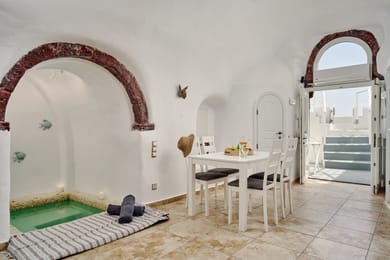 Santorini Mansion - Image 2