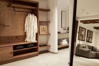 Junior Suite Pool Front