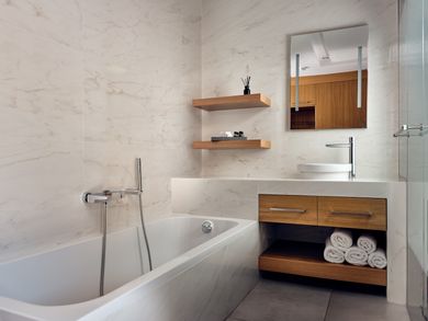 Spa Suite Sea View with Outdoor Jetted Tub