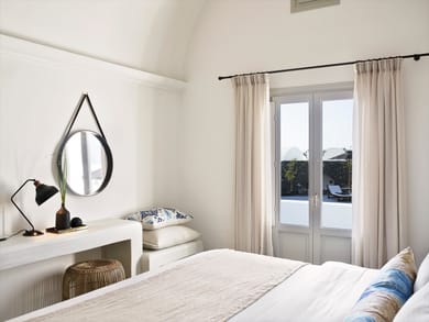 Partial Sea View Suite with Pool or Jacuzzi