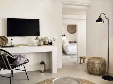 Pure Suite with Pool or Jacuzzi