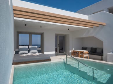 Sunset & Sea View Suite with Pool