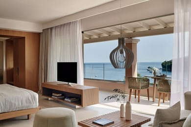 Wow Suites (outdoor jacuzzi)