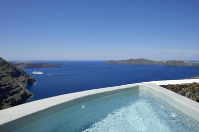 Grand Honeymoon Villa with Hot Tub & Caldera View