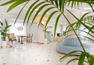 Santorini Palace Hotel - Image 5