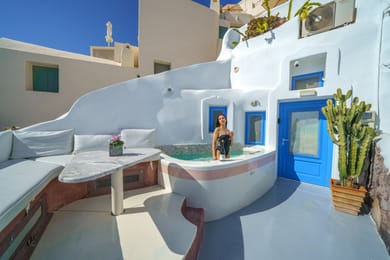 Paradise Cave House with Hot Tub