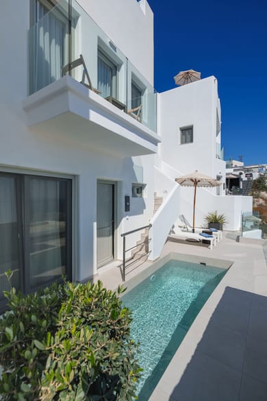 Superior Suite with Pool