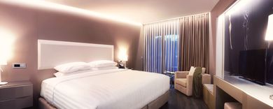 Superior Room with City View