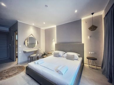 Scarabeo Suites & Villas Parga - Image 7