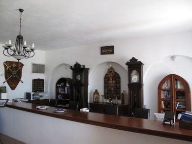 Porto Scoutari Romantic Hotel & Suites - Image 3