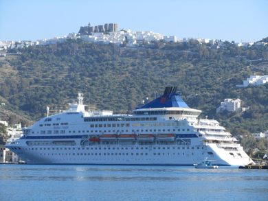 Porto Scoutari Romantic Hotel & Suites - Image 6