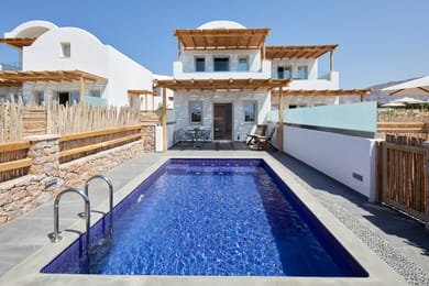 Queen Duplex Suite with Pool & Sea View