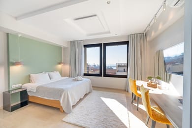 Occazia Sea View Suite 12