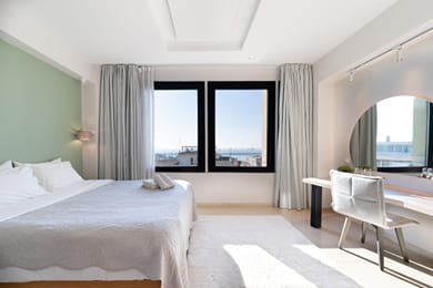 Aurora Sea view Suite 11