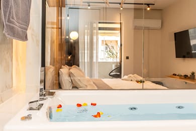 Orietta Suite 16