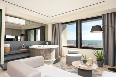 Sea & the City - Image 7