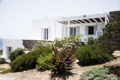 Seafront Villa Paros - Image 5