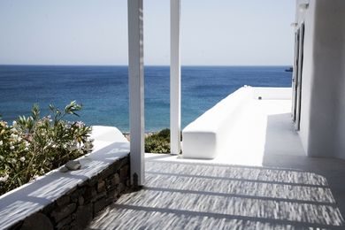 Seafront Villa Paros - Image 7
