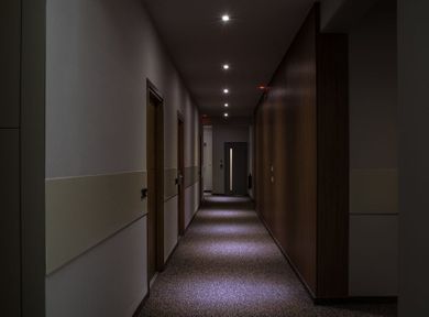 Sea View Hotel & Apartments - Image 4