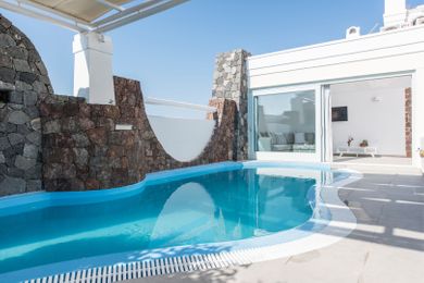 Secret Earth Villas Santorini - Image 3