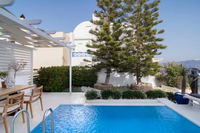 Junior Villa with Outdoor Pool & Panoramic View