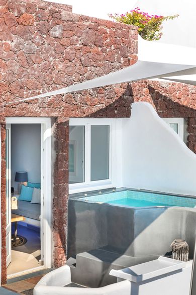 Fable Suite with Outdoor Hot Tub & Caldera View