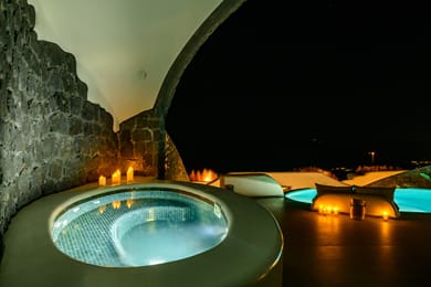 2 Bedroom Villa with Private Pool and Heated Jacuzzi