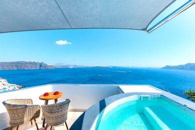 Master Suite with Outdoor Hot Tub & Caldera View