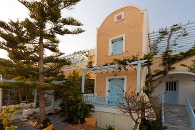 Sellada Apartments Santorini - Image 4