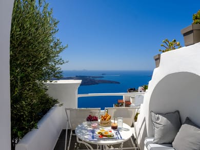 Senses Queen Suite