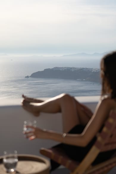 Honeymoon Suite with Caldera View and Jacuzzi