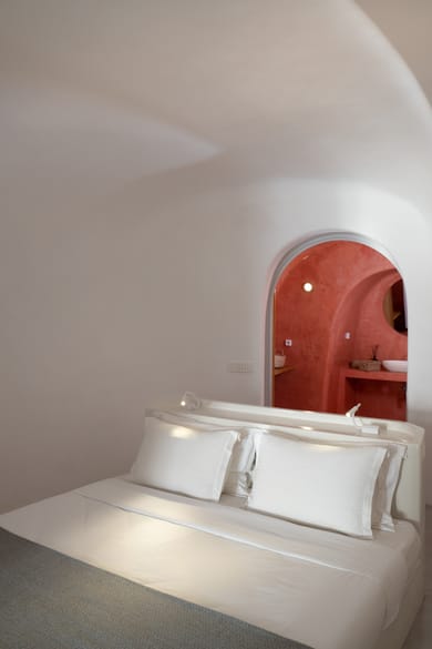 Three Bedroom Villa with Caldera View & Jacuzzi