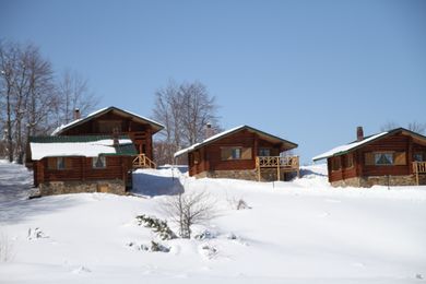 Sfendamos Wood Village - Image 3