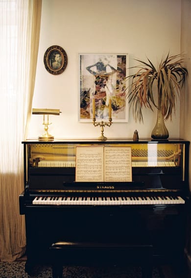 Shila Athens - Image 5