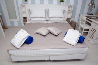 Junior Suite with Side Sea View