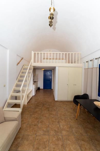 Superior Double Room Spit level with Caldera View