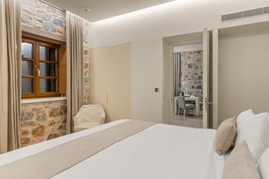 Private Pool Signature Suite Sea View