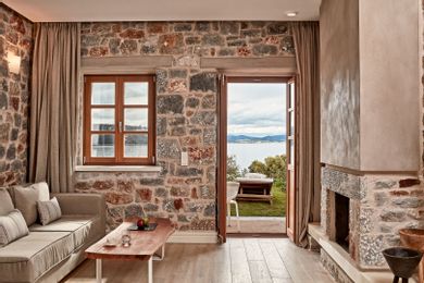 Private Pool Signature Suite Sea View