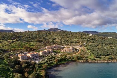 100 Rizes Seaside Resort - Image 4