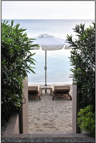 6 Keys Hotel - Image 4