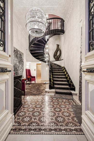 3Sixty Hotel & Suites - Image 3