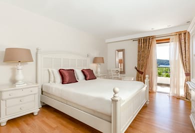 Two-Bedroom Suite with Private Jacuzzi