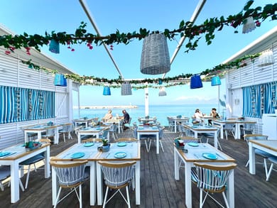 Skipper Beachfront Suites - Image 3