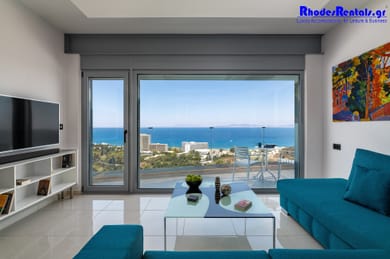 1 Bedroom Suite with Jacuzzi and Sea View
