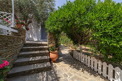Small Paradise - Image 7